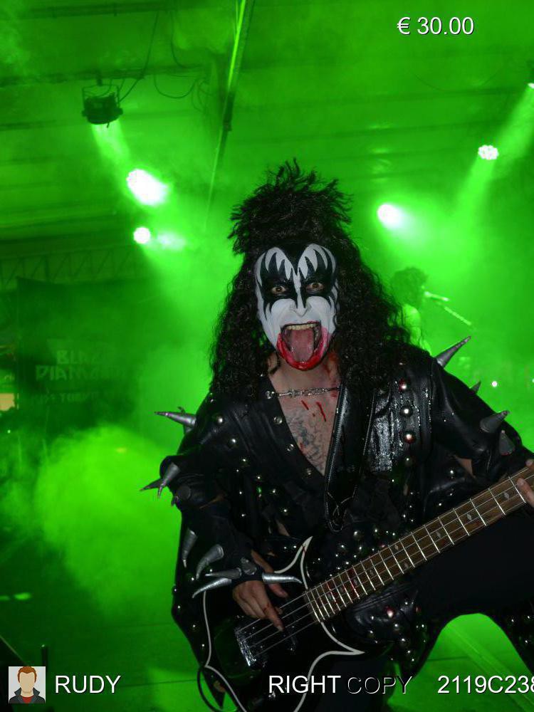 25-06-2022 Giaveno (TO)

Concerto dei Black Diamonds - Kiss tribute Band