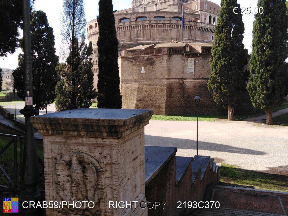 Castel Sant' Angelo ( entrata laterale )  Roma 